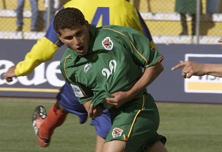 Botero celebrando uno de los goles que le hizo a Colombia en 2003. Foto: Internet