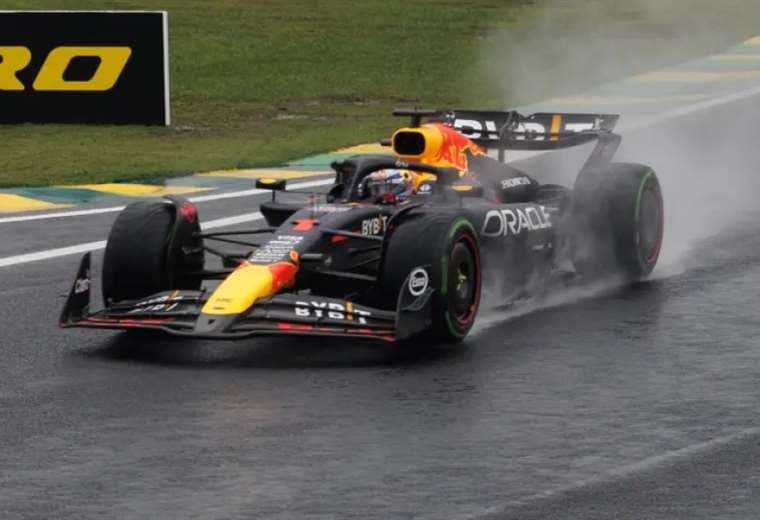 Verstappen da un golpe de autoridad al ganar el lluvioso y loco GP de Sao Paulo