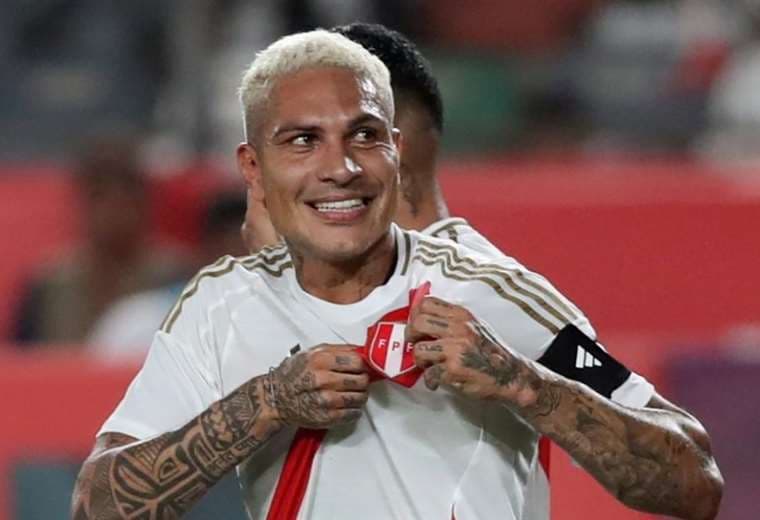 Fossati recupera a Guerrero en la lista de Perú para jugar contra Chile y Argentina