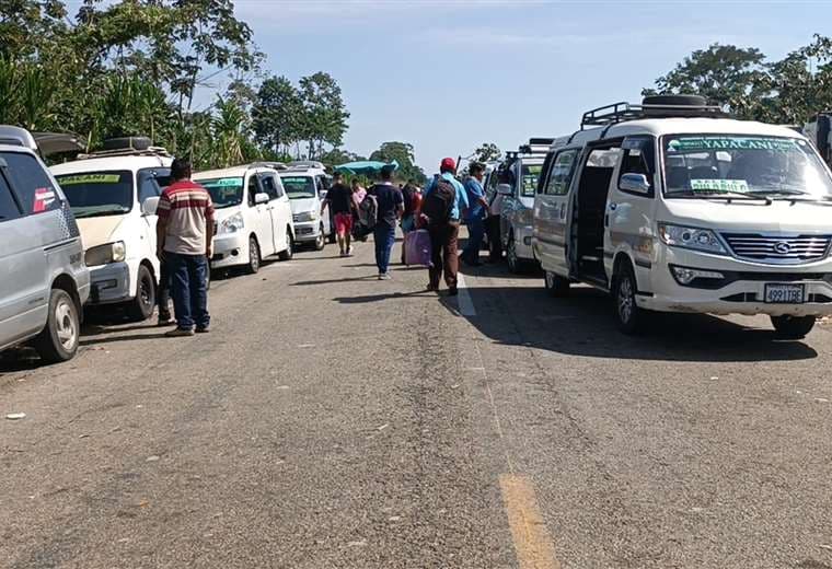 Bloqueo en Yapacaní: radicaliza las protestas y amenaza con cerrar válvulas de la planta Sirari